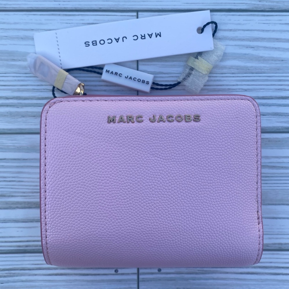 Marc Jacobs Light Pink Wallet NWT